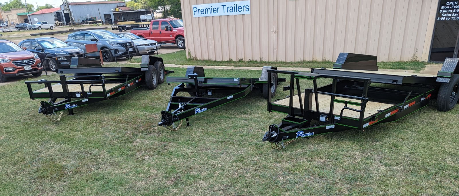 Bellwether Wholesale Premier Trailers Custom Tilt Equipment Trailer with 4' Stationary Bed for Skid Steer Tractor Car Truck 4 Wheeler SUV